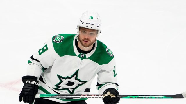 Benn to have hearing for cross-checking Stone in head