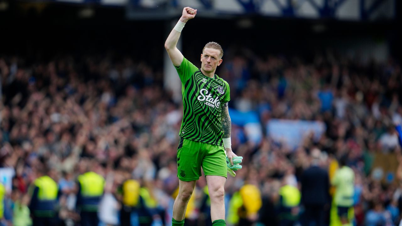 Premier League Roundup: Everton survives final day, Leicester and Leeds relegated