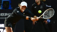 Swiatek says thigh injury ‘shouldn’t be anything serious’ ahead of French Open