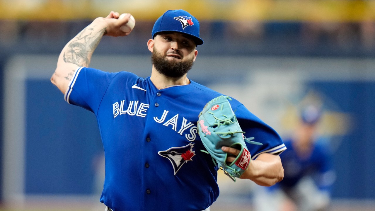 Blue Jays Manoah throws 75 pitches over five innings in simulated game