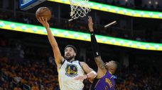 Thompson scores 30, Warriors earn win to tie series with Lakers