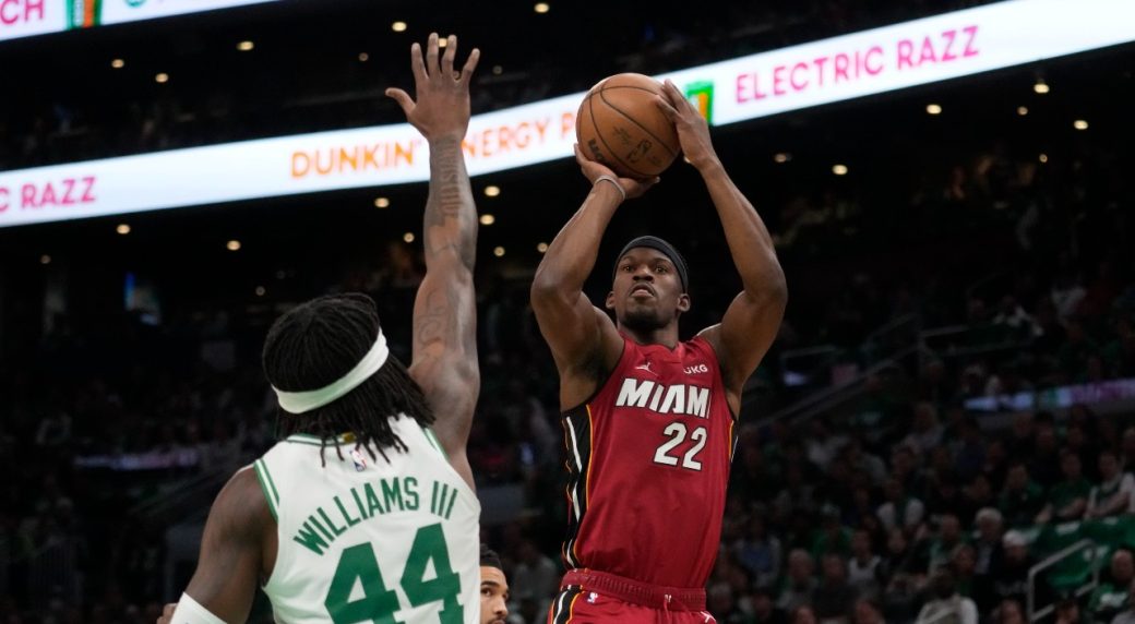 Butler drops 35, leads Heat to road victory over Celtics in Game 1 of ECF
