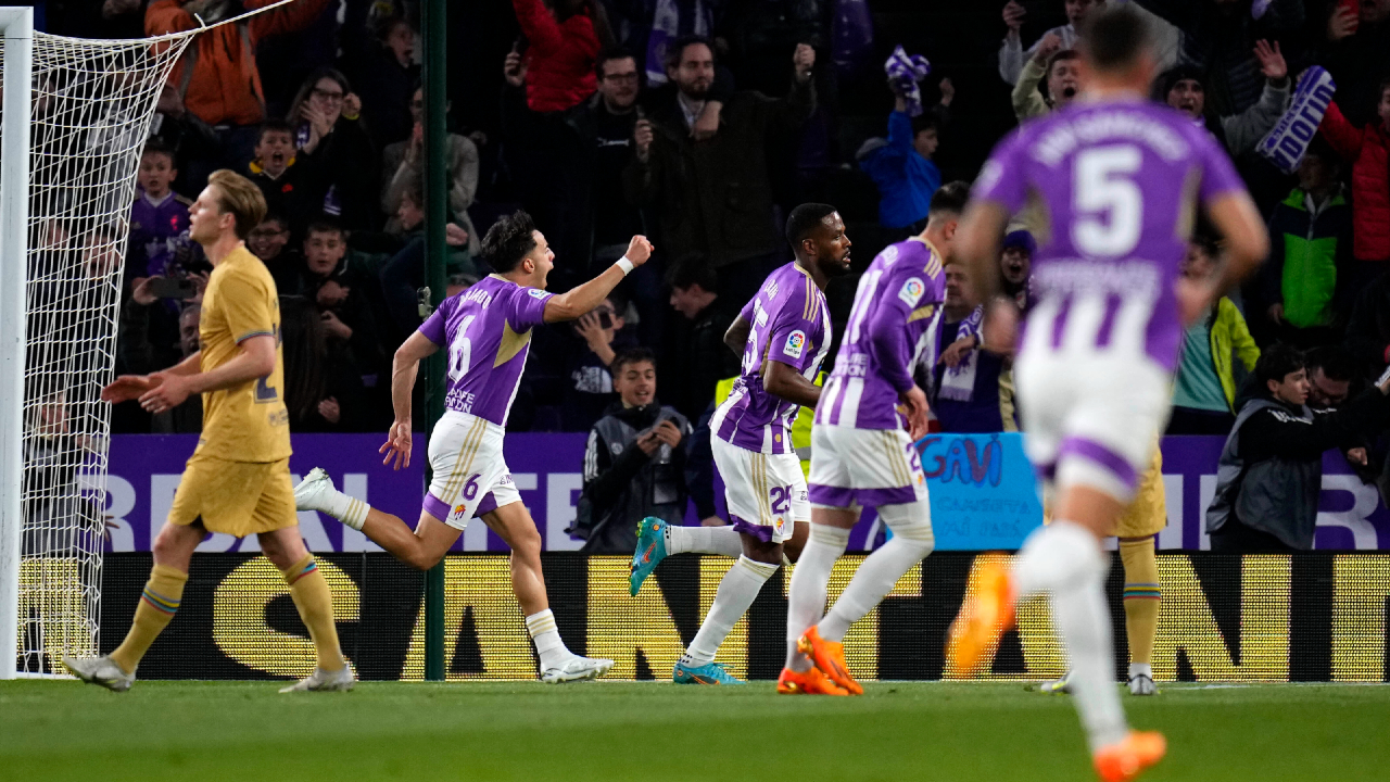 La Liga Roundup: Canada’s Cyle Larin scores to help Valladolid top Barcelona