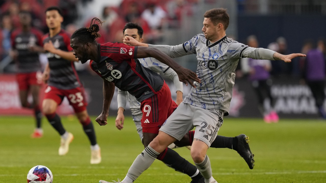 Ugly fan incident caps bad loss for Toronto FC to CF Montreal