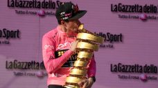 Roglic raises the Giro d’Italia trophy in Rome; Cavendish wins final stage