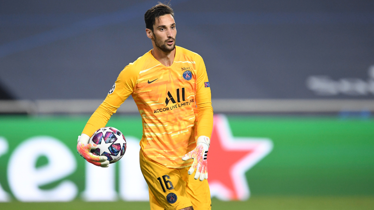 PSG goalkeeper Sergio Rico hospitalized after being hit by loose horse