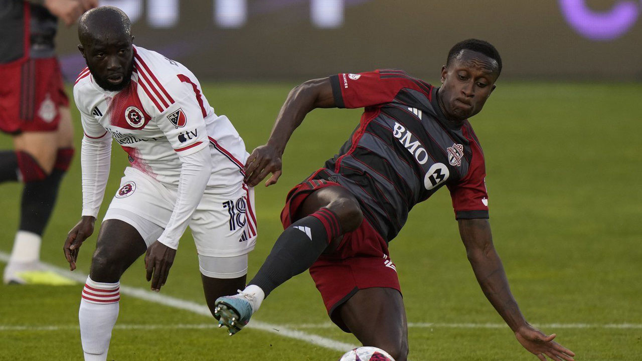 New England extends unbeaten run to eight games with victory over Toronto FC