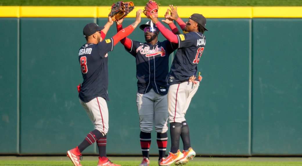 MLB Roundup Braves stop Reds' winning streak at 12 games