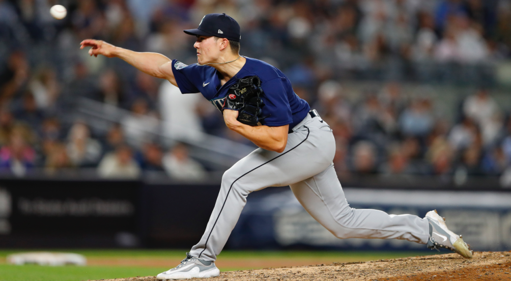 Woo earns first major league victory as Mariners win big against Yankees