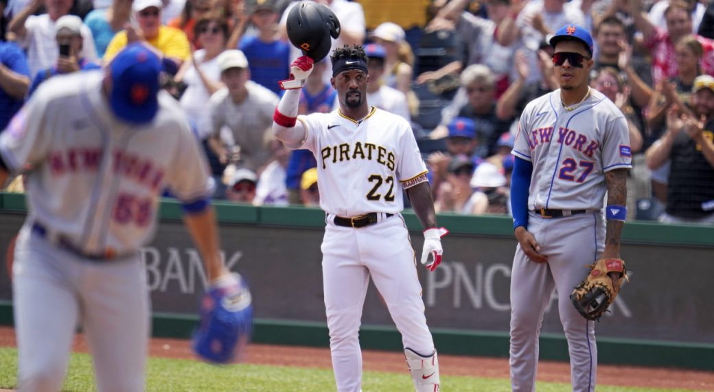 MLB Roundup: McCutchen records 2,00th hit as Pirates down Mets