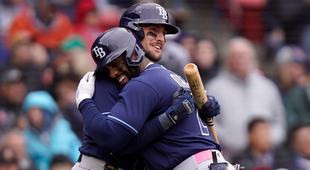 Diaz’s RBI single turns into Little League homer, MLB-best Rays beat sloppy Red Sox