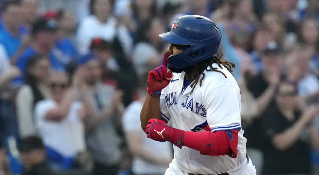 After agreeing to derby, Guerrero Jr. hits huge homer in Blue Jays win over Giants