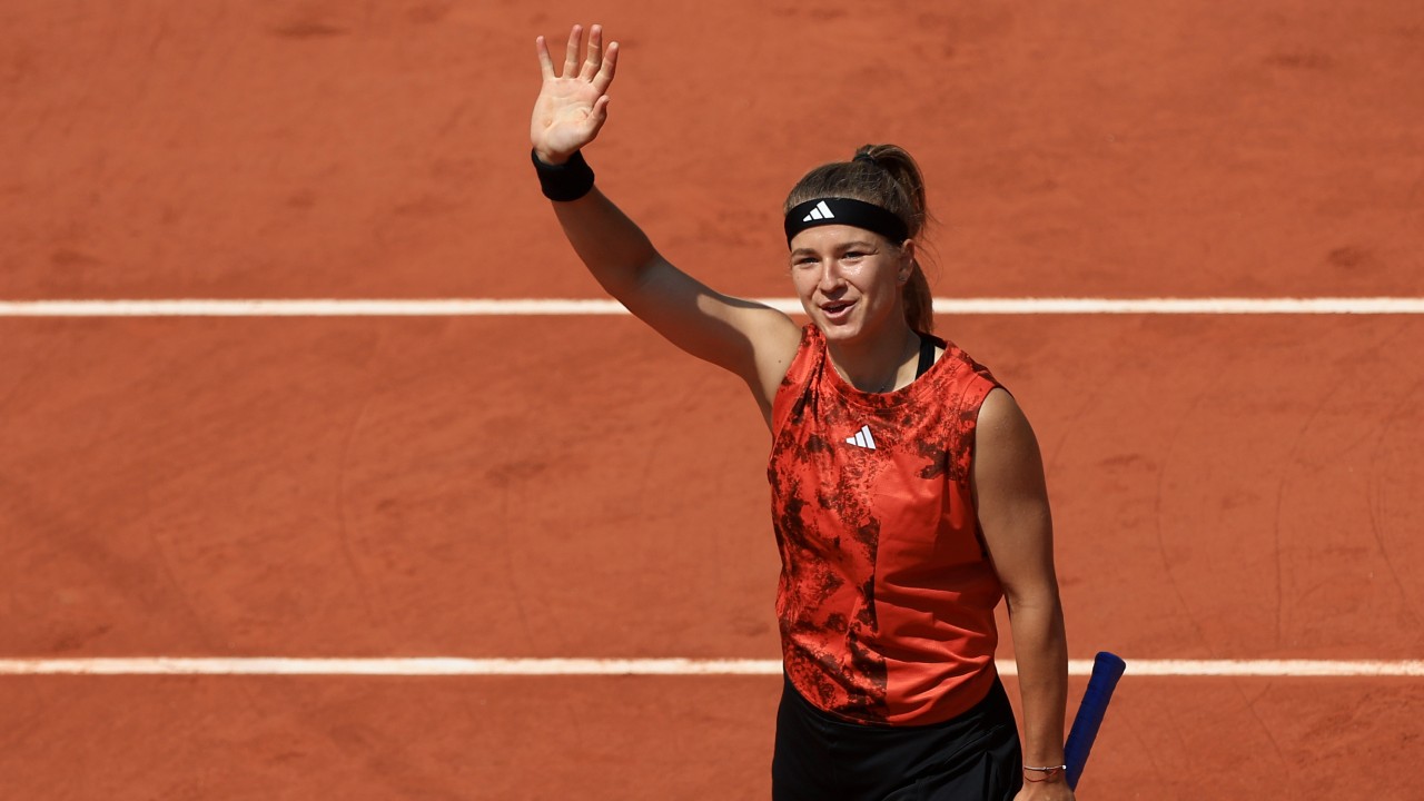 Muchova, Sabalenka reach first French Open semifinals