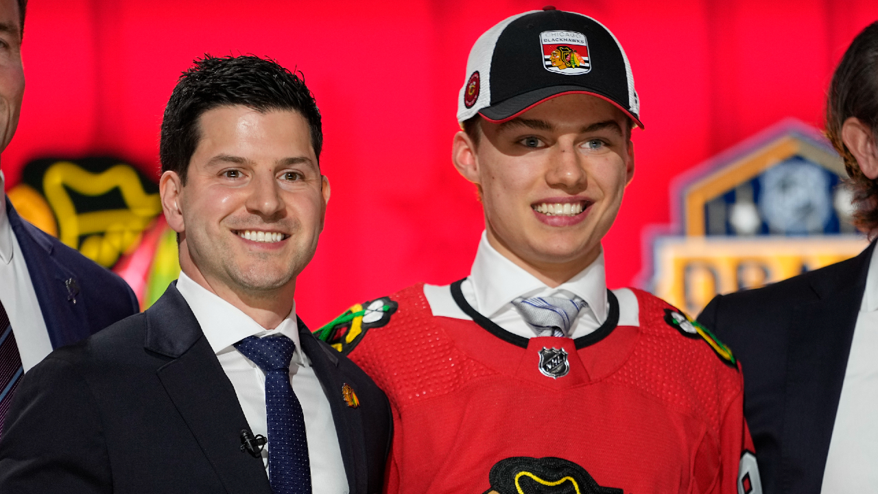 Bedard takes another step toward making his NHL debut with the Blackhawks