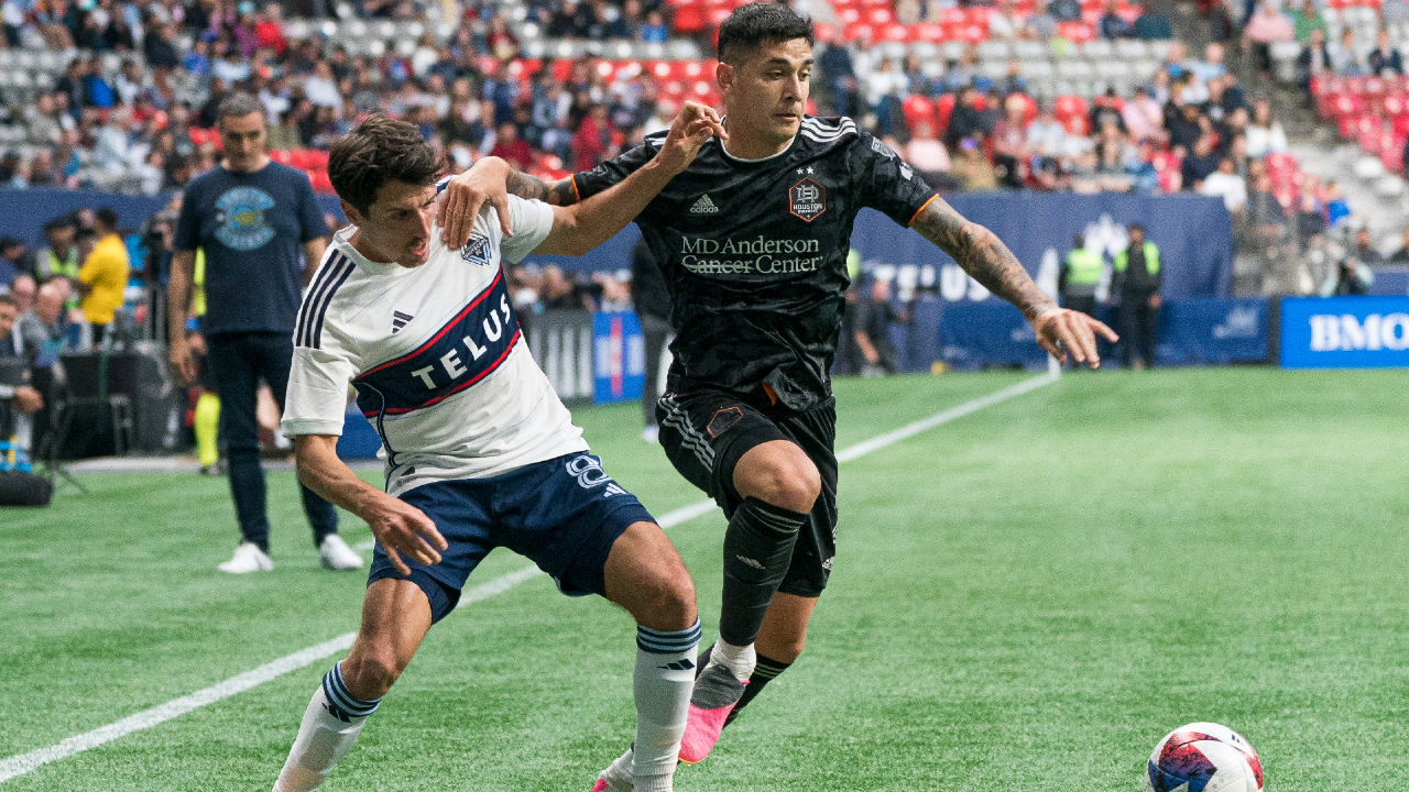 Whitecaps score early and often in victory over Dynamo