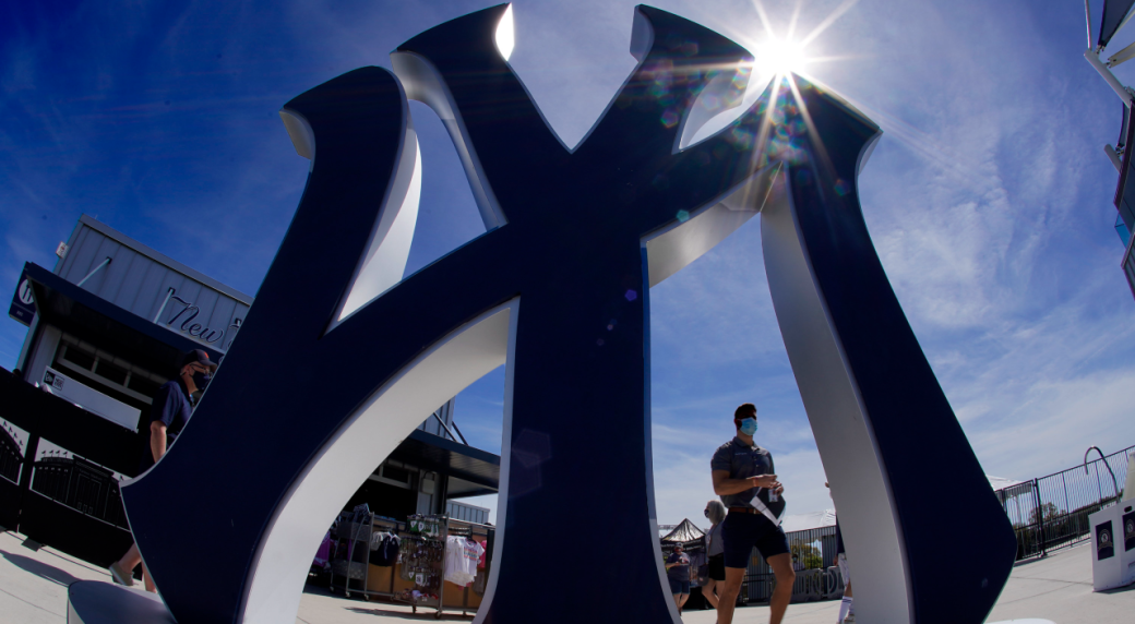 New York Yankees agree to jersey patch sponsorship with Starr Insurance