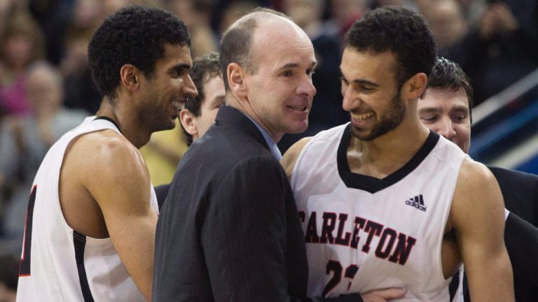 Carleton Ravens' head coach Dave Smart. (Chris Young/CP)