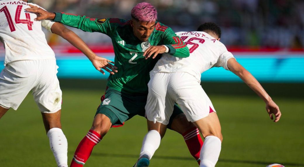 Qatar beats Mexico, both nations advance to Gold Cup quarterfinals