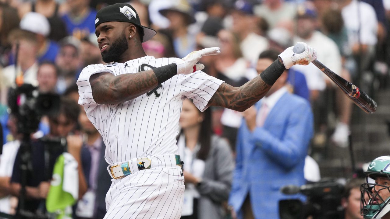 White Sox slugger Luis Robert Jr. out of All-Star Game due to calf tightness