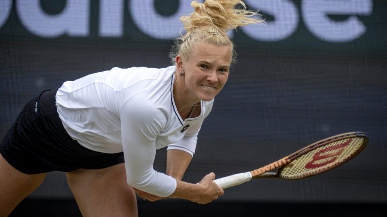 Czech Republic's Katerina Siniakova serves against Italy's Lucia Bronzetti during the WTA tennis final in Bad Homburg, Germany, Saturday, July 1, 2023. (Michael Probst/AP)