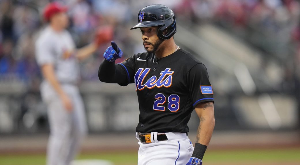 NY Mets looking for first win in the black jerseys this year