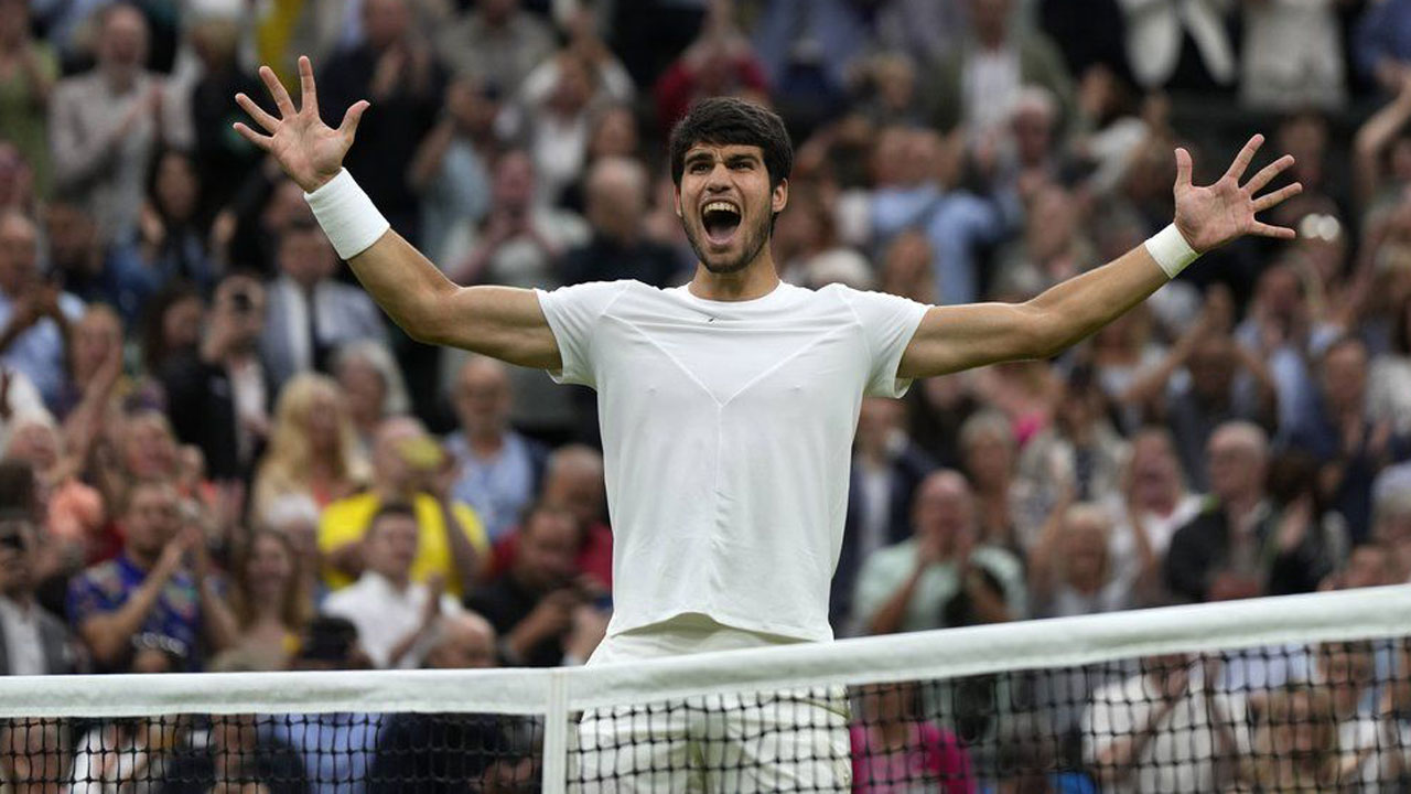 Carlos Alcaraz will face Novak Djokovic in a Wimbledon mens final for the ages