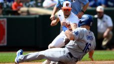 Orioles beat Dodgers to avoid first series sweep in 14 months, now first in AL East