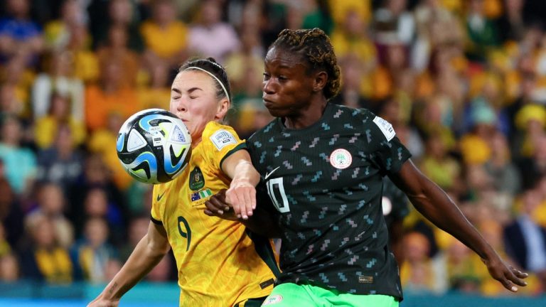 Nigeria's Christy Ucheibe, right, battles for the ball with Australia's Caitlin Foord during the Women's World Cup Group B soccer match between Australia and Nigeria In Brisbane, Australia, Thursday, July 27, 2023. (Tertius Pickard/AP Photo)