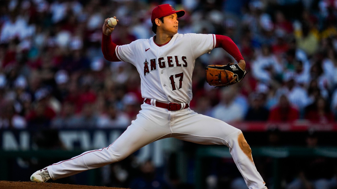 Ohtani allows four earned runs, takes loss in Astros’ win over spiraling Angels thumbnail