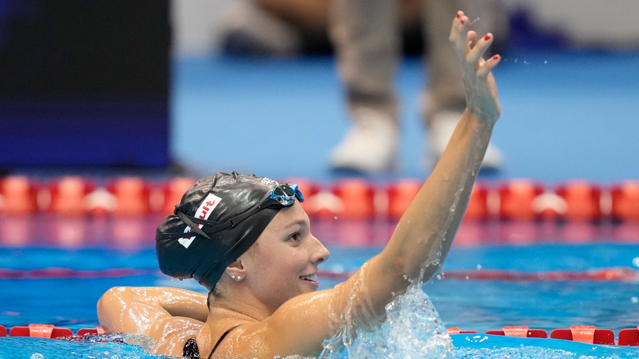 Timeline of the 200m Butterfly World Record Timeline of the 200m Butterfly World Record