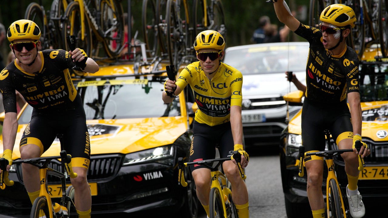danish-rider-jonas-vingegaard-wins-tour-de-france-for-second-straight-year
