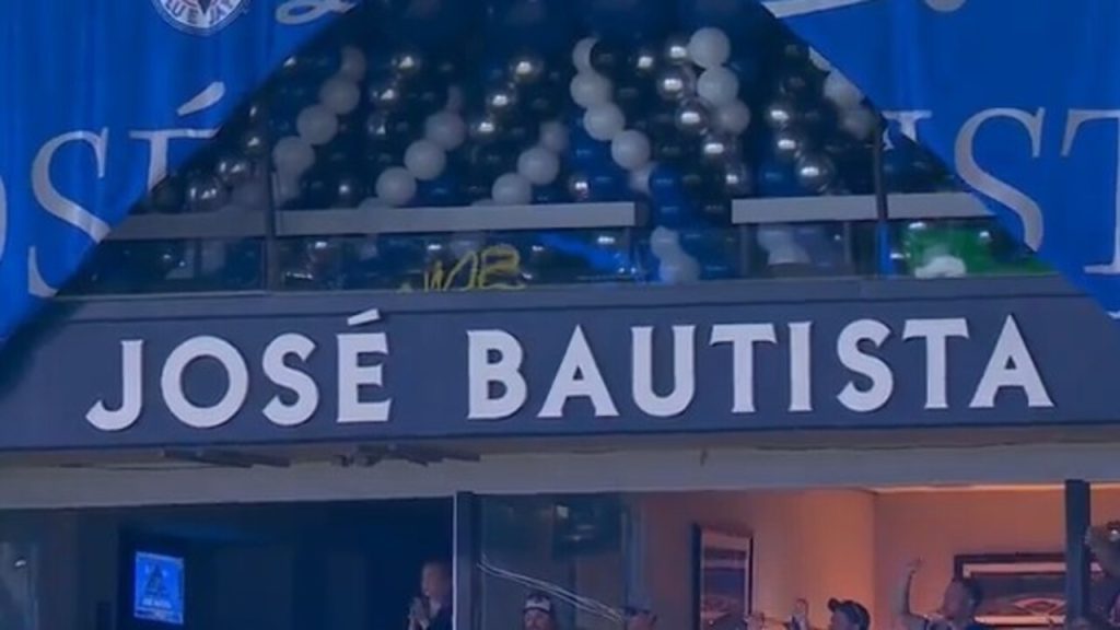 Gotta See It: Blue Jays add Jose Bautista to the Level of Excellence