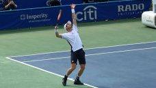 Andy Murray wins his first match at the DC Open in straight sets