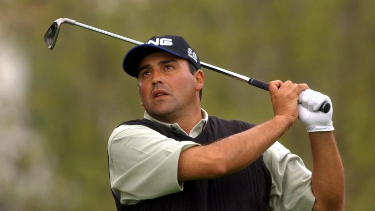 Argentina's Angel Cabrera hits his tee shot on the second hole of his match agaisnt Alex Cejka in the second round of the Accenture Match Play Championship at La Costa Resort in Carlsbad, Calif., Thursday, Feb. 27, 2003. (Denis Poroy/AP)