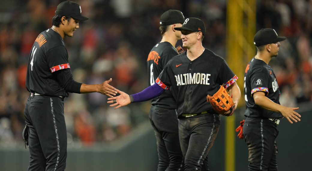 MLB Roundup: Orioles keep rolling with blowout of Mets in Showalter’s return