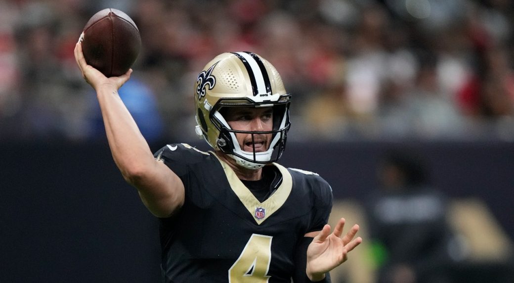 NFL Pre-Season Roundup: Carr throws TD pass in Saints debut; Raiders rout  49ers