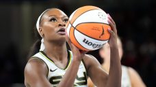 Evans has 23 points as Sky beat Storm to snap five-game losing streak