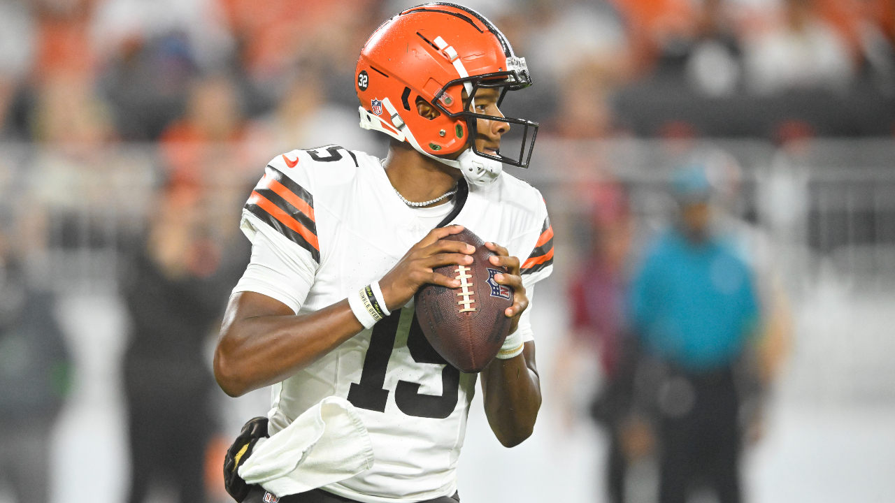 QB Josh Dobbs signs 1-year deal with Cleveland Browns