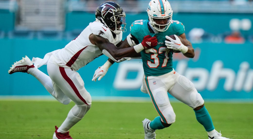 Falcons cut 2022 starting linebacker Mykal Walker in surprise move