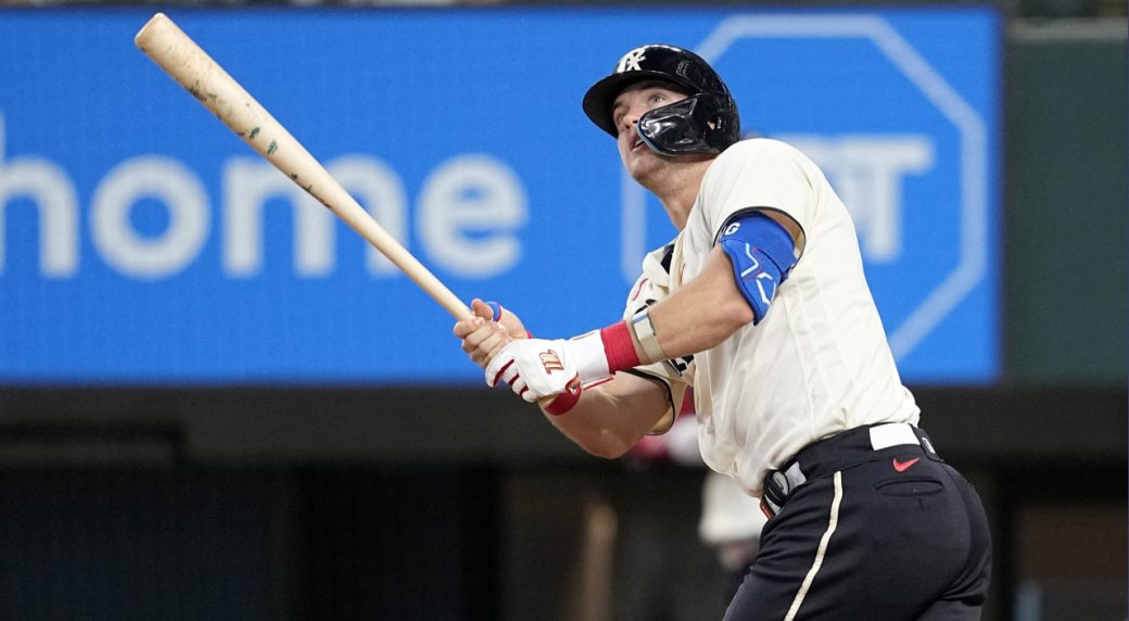 Rangers rookie 3B Josh Jung suffers fractured left thumb