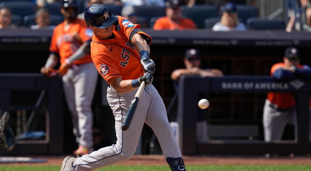 Meyers hits pair of three-run HRs as Astros go deep four times to beat Yankees