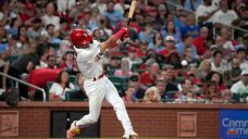 Cardinals’ Winn gets back first hit ball after Mets’ Alonso throws it into the stands