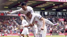 England Roundup: Spurs remain unbeaten; Man U rallies to beat Forest