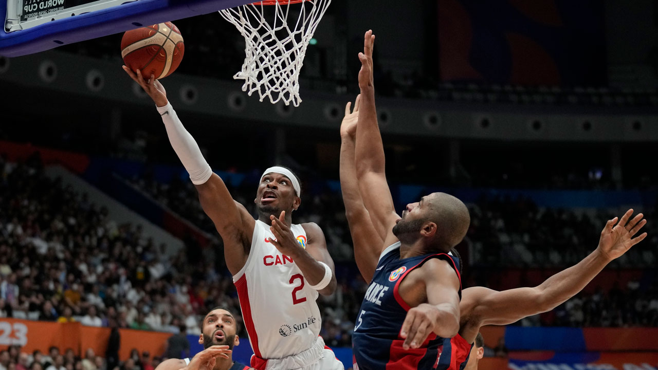 Gli americani schiacciano l’Italia nei quarti di finale della Coppa del mondo di basket FIBA ​​- Sportsnet.ca
