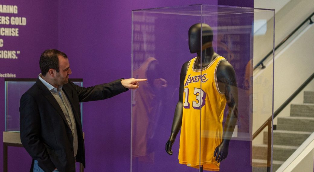 Wilt Chamberlain's 1972 NBA Finals jersey expected to sell for