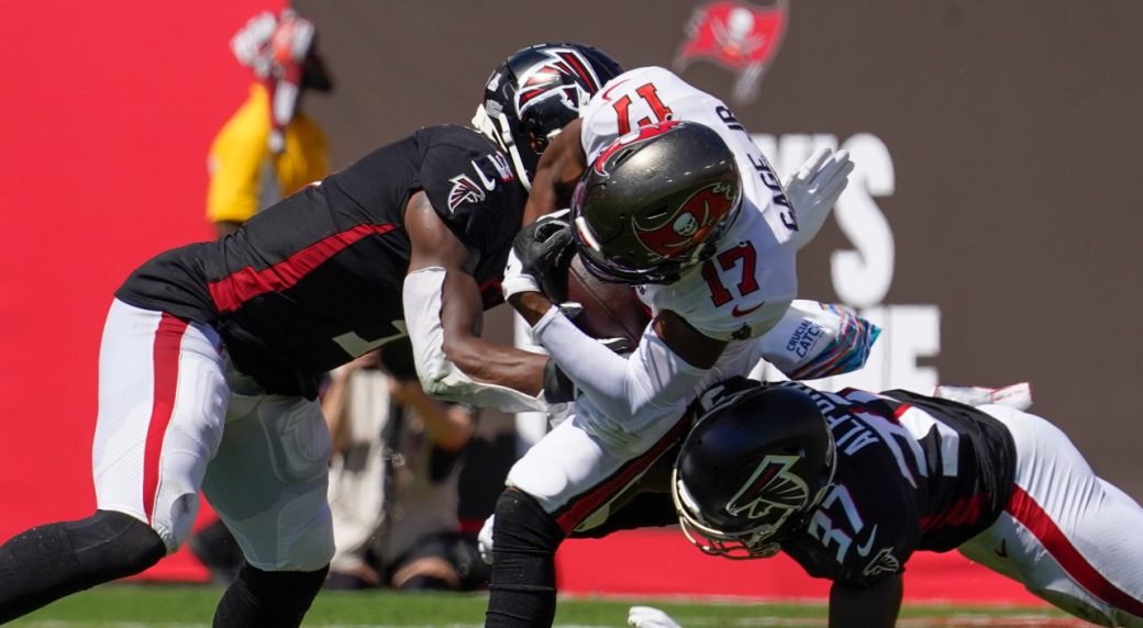 Buccaneers wide receiver Russell Gage out for the season with knee injury