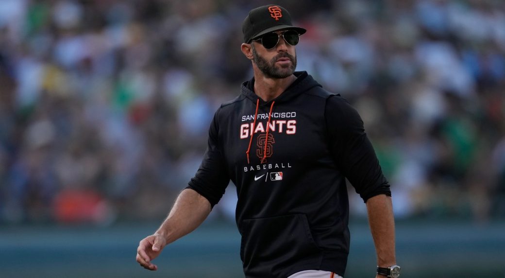 Giants' Kapler gets one-game suspension for returning to dugout after  ejection