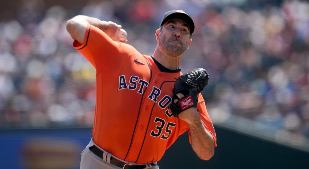 Wild Card Roundup: Blue Jays 2.5 games back of playoff spot after Astros’ win