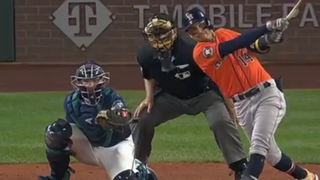 Astros’ Dubon smashes threerun shot to break tie in rubber match vs