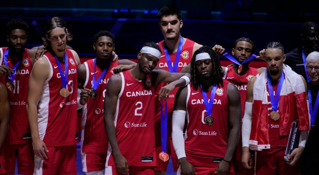 Canadian Men’s Basketball Team Makes History, Wins CP Team of the Year Award